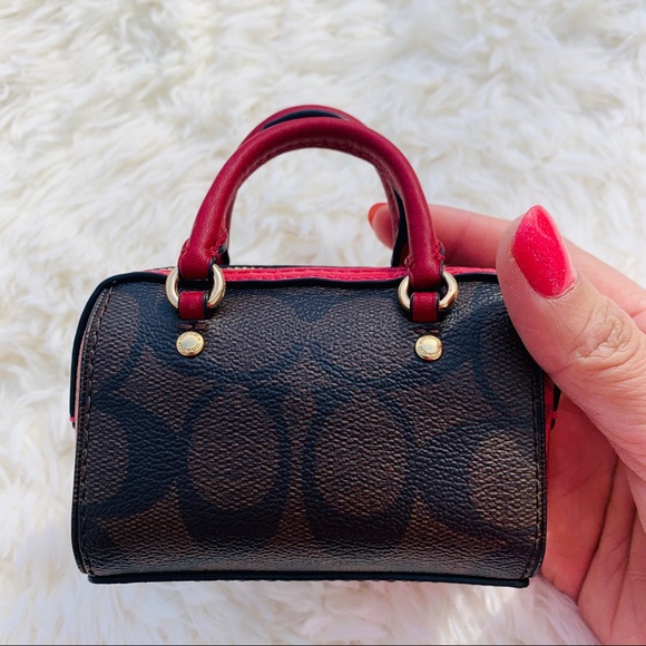 Coach Rowan Coin Case In Blocked Charm Keychain - Picture 2 of 8